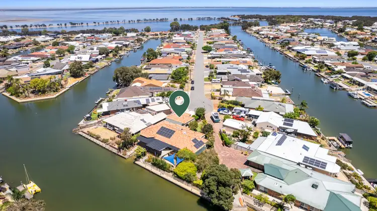48 Tanderra Place