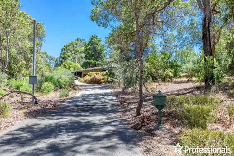 5 Chipper Close, Bedfordale WA 6112