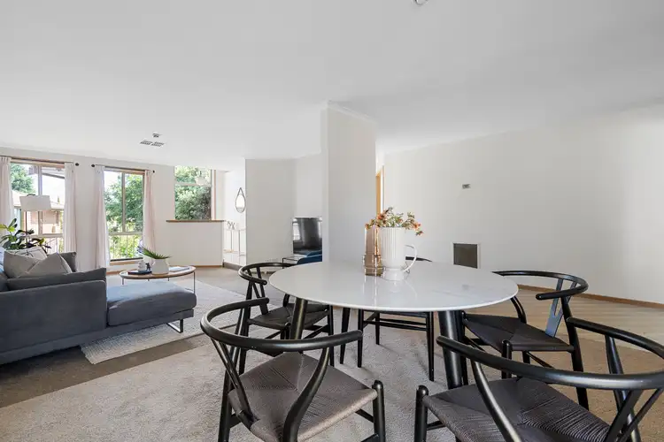 Sixth view of Homely house listing, 9 Dorrington Court, Mill Park VIC 3082