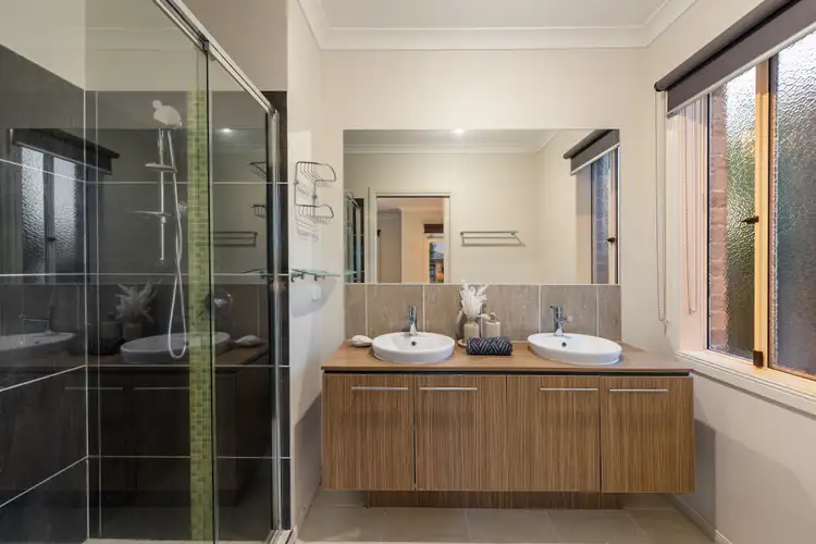 Fifth view of Homely house listing, 39 Tonbridge Circle, Derrimut VIC 3026