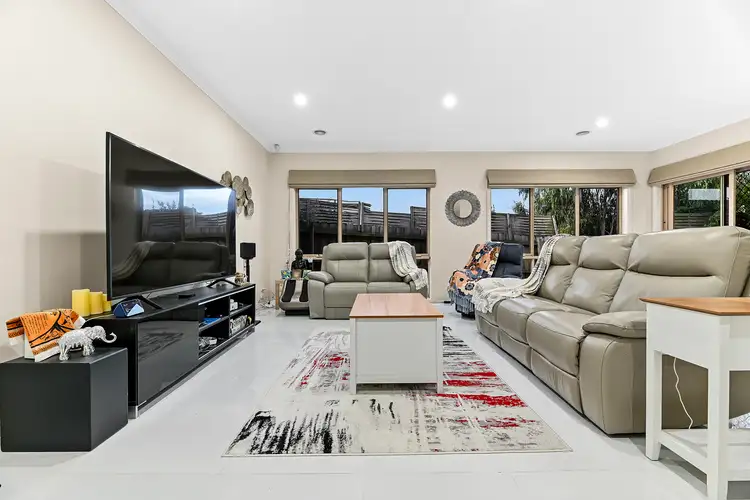 Second view of Homely unit listing, 2/4 Durward Avenue, Glen Waverley VIC 3150