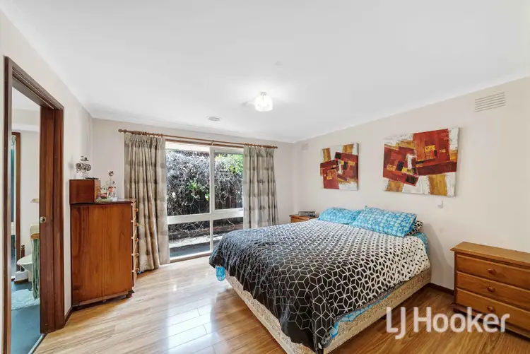 Fifth view of Homely house listing, 51 Campaspe Crescent, Brookfield VIC 3338
