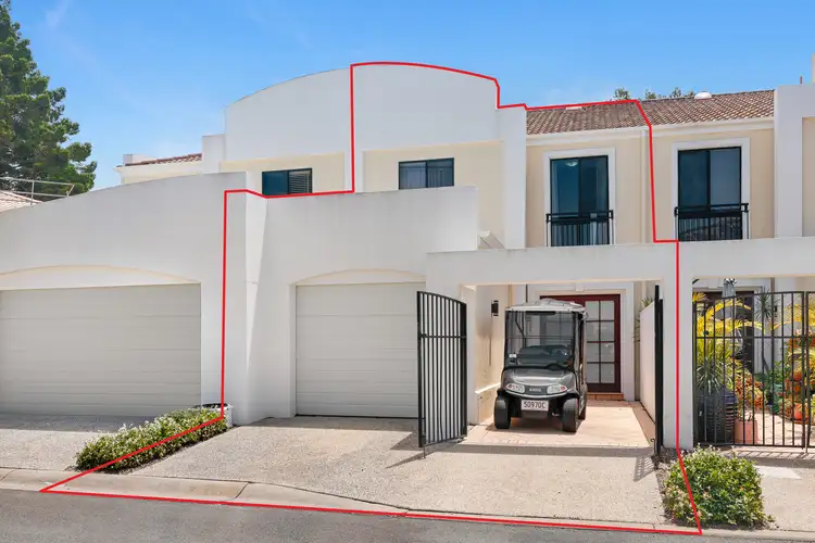8861 Magnolia Drive East, Hope Island QLD 4212