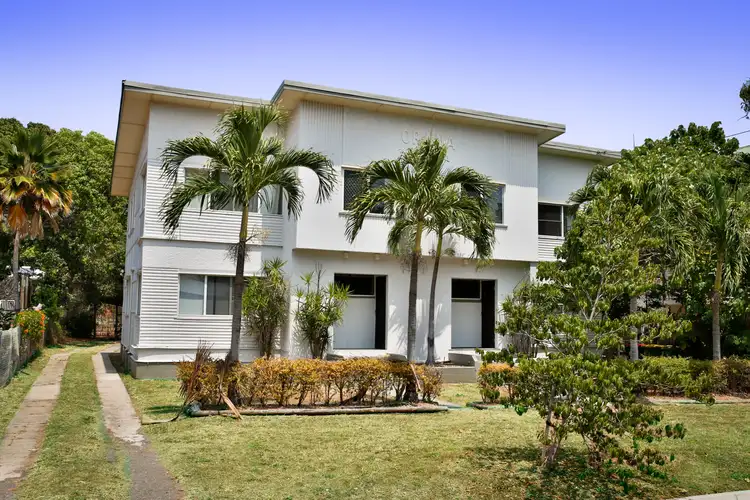 2/126 Eyre Street, North Ward QLD 4810