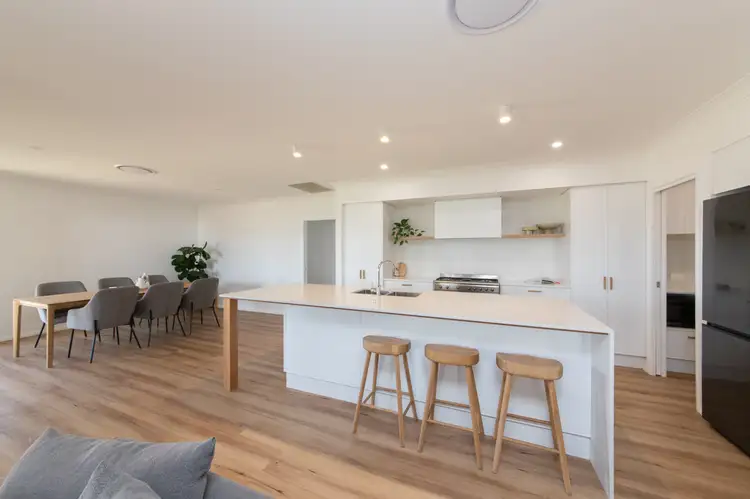 Third view of Homely house listing, 7 Ferrier Drive, Dubbo NSW 2830