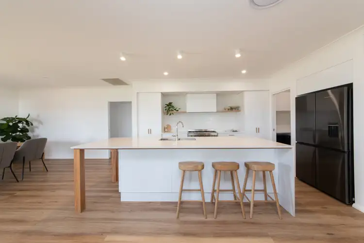 Fifth view of Homely house listing, 7 Ferrier Drive, Dubbo NSW 2830