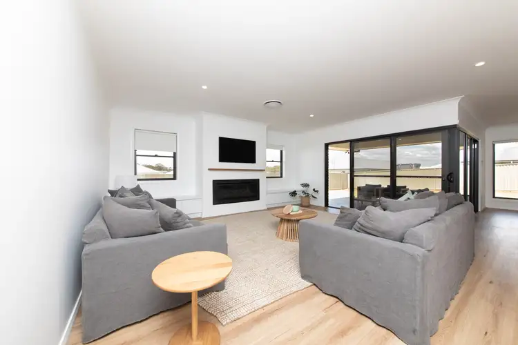 Sixth view of Homely house listing, 7 Ferrier Drive, Dubbo NSW 2830