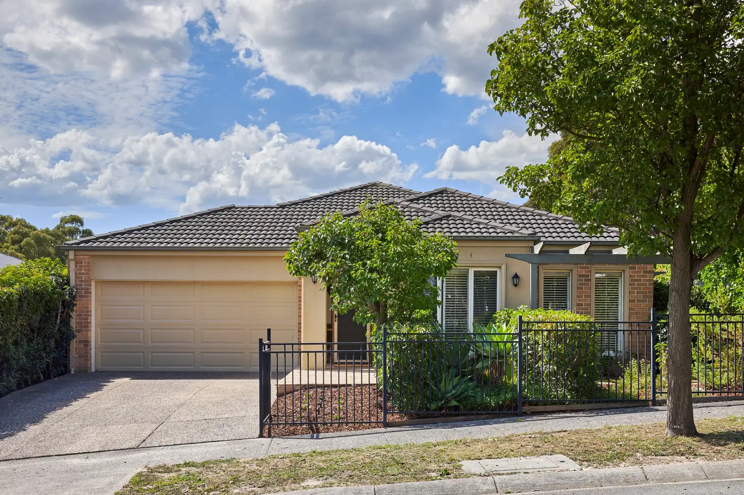 Main view of Homely house listing, 5 Michigan Grange, Pakenham VIC 3810