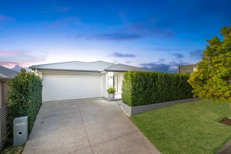 6 Superior Parade, Bridgeman Downs QLD 4035