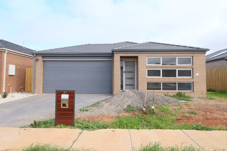 21 Norwood Avenue, Melton South VIC 3338
