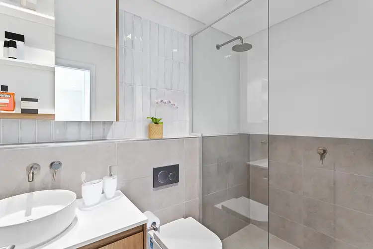 Seventh view of Homely house listing, 203/21 Henley Street, Como WA 6152