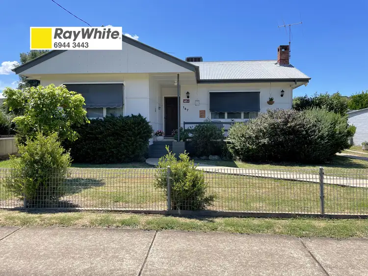 147 Punch Street, Gundagai NSW 2722