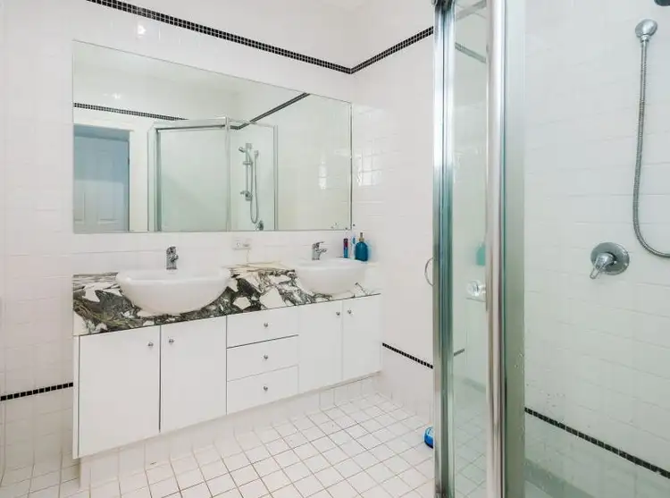 Seventh view of Homely house listing, 1/27 Donald Avenue, Paradise Point QLD 4216
