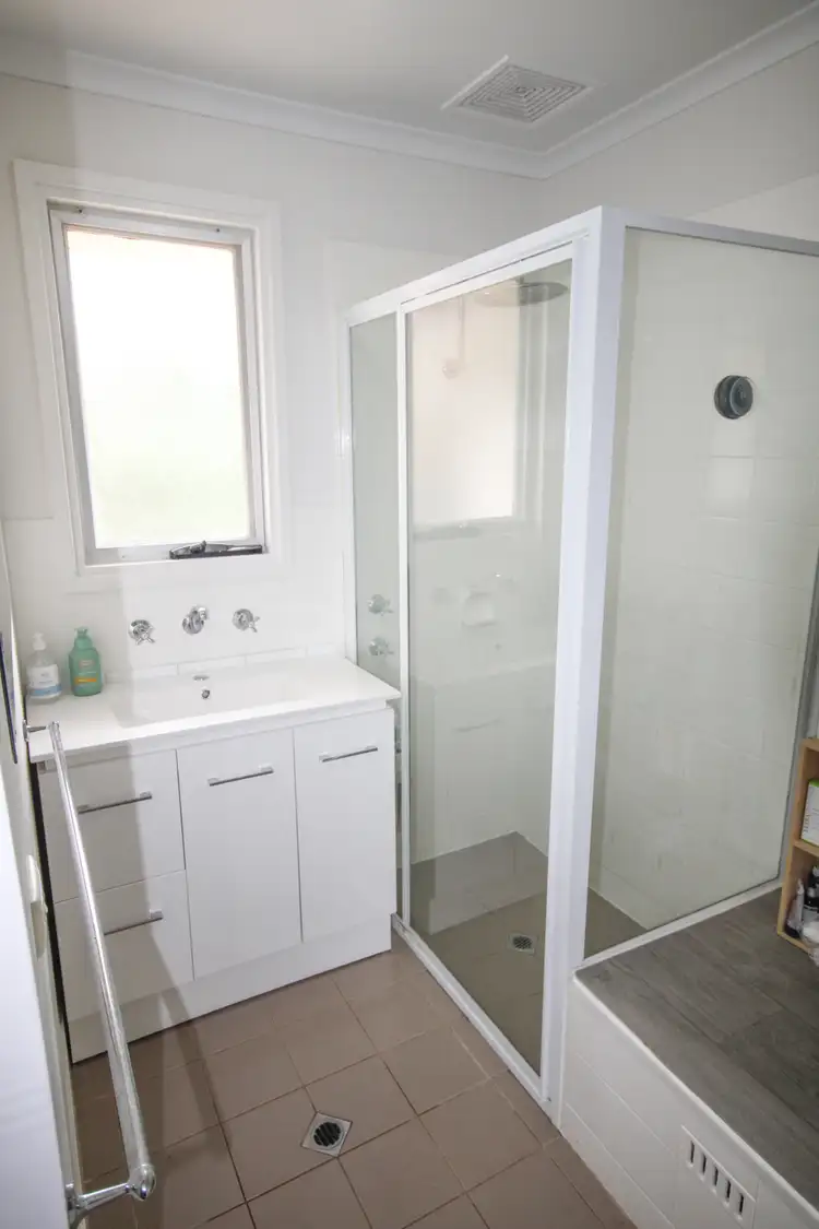 Sixth view of Homely house listing, 2 Harding Court, Naracoorte SA 5271