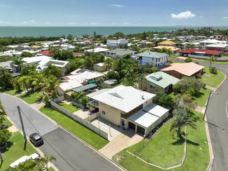 54 Booth Avenue, Tannum Sands QLD 4680