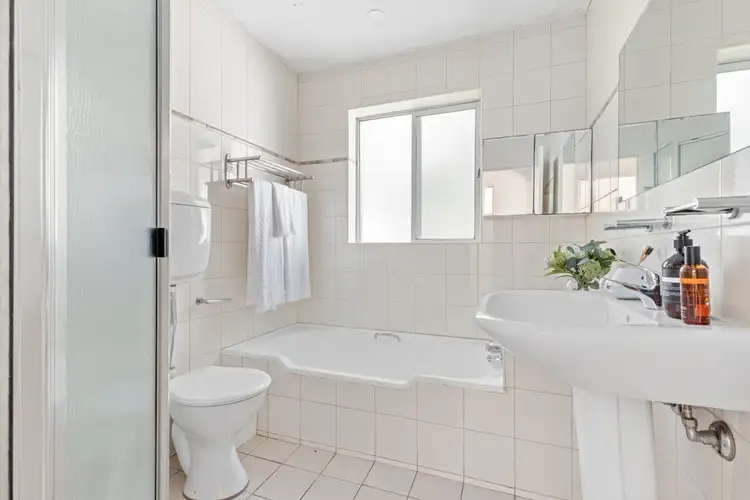Sixth view of Homely apartment listing, 4/39 Ocean Street North, Bondi NSW 2026