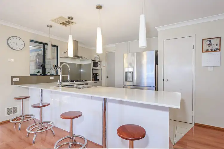 Second view of Homely house listing, 8 Hawea Chase, Success WA 6164