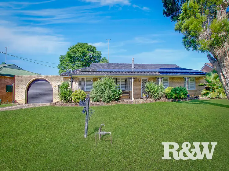 14 Woodland Avenue, Oxley Park NSW 2760