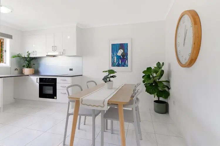 Fourth view of Homely apartment listing, 2/14 Vista Street, Surfers Paradise QLD 4217