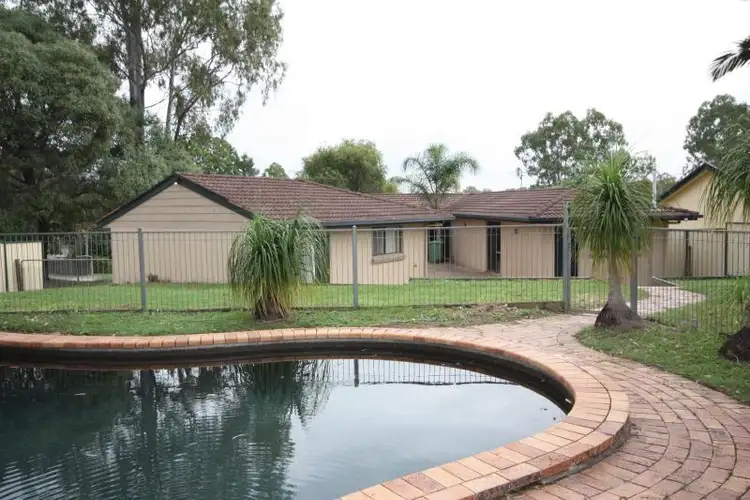 5 Sheridan Crescent