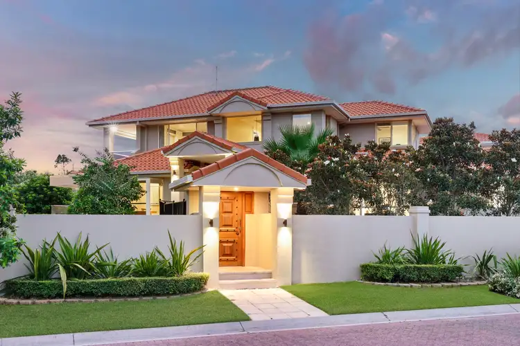 34 Meadowview Drive, Carrara QLD 4211