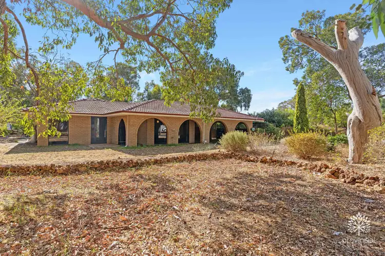 32 Bolt Court, Lesmurdie WA 6076