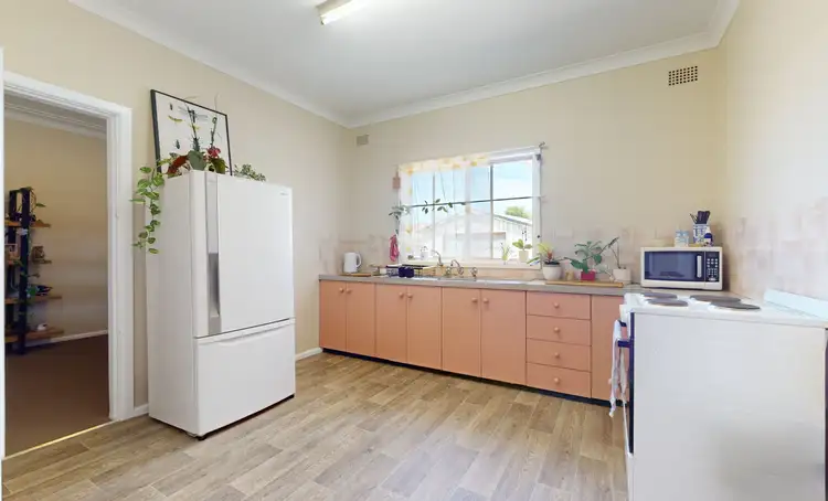 Fifth view of Homely house listing, 6 Stuart Street, Dubbo NSW 2830
