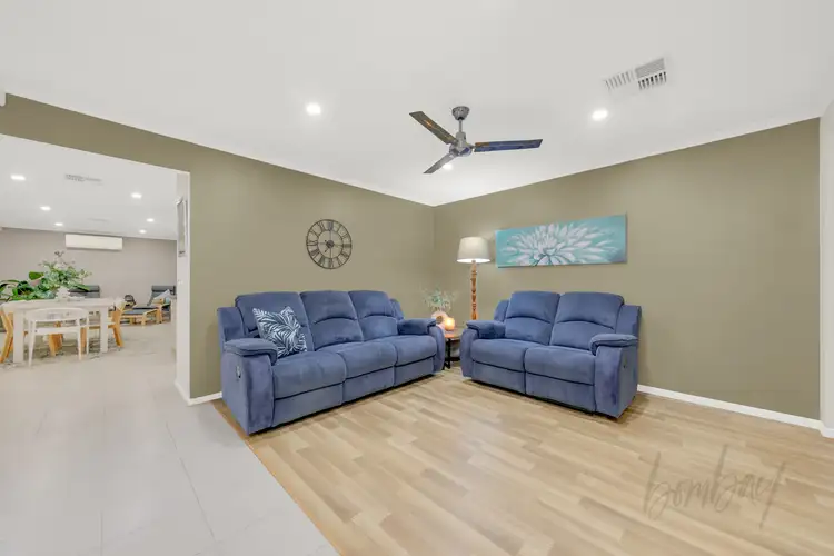 Sixth view of Homely house listing, 10 Dampier Close, Craigieburn VIC 3064