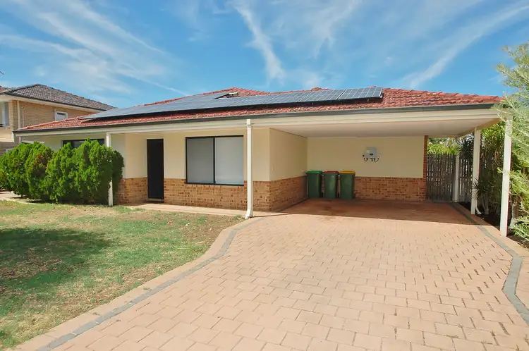52 Robinson Road, Morley WA 6062