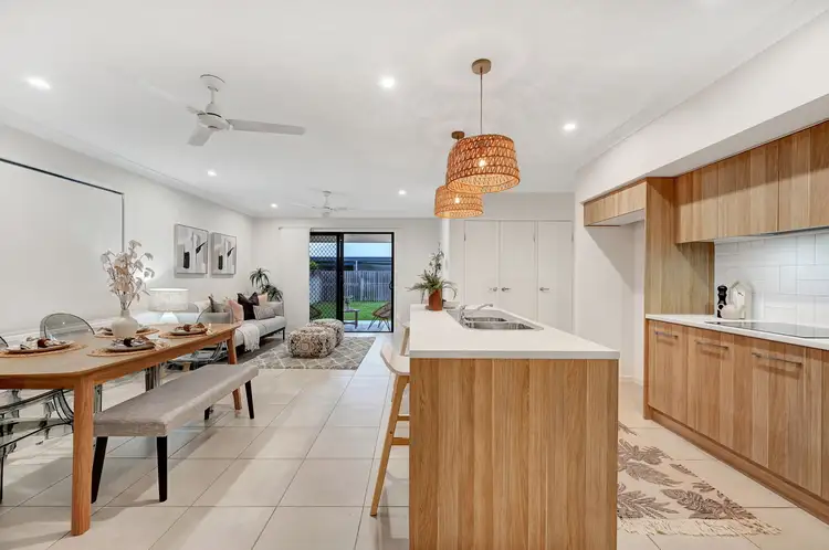 15 Milverton Circuit, Oonoonba QLD 4811