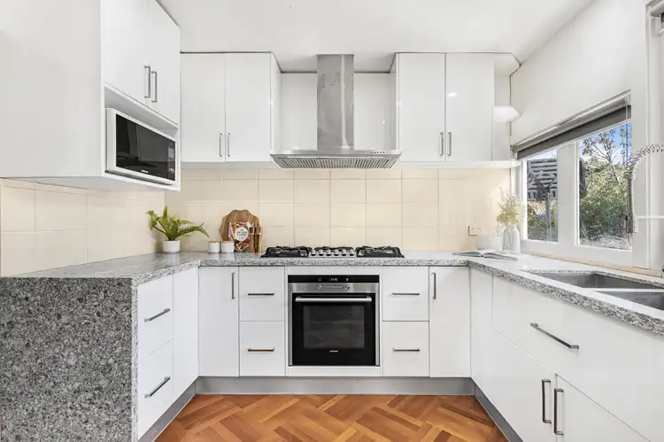 Fourth view of Homely unit listing, 1/10 Highbury Street, Balwyn North VIC 3104