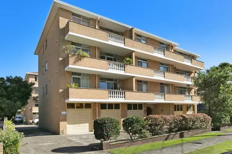 Main view of Homely apartment listing, 7/32 Clarence Avenue, Dee Why NSW 2099