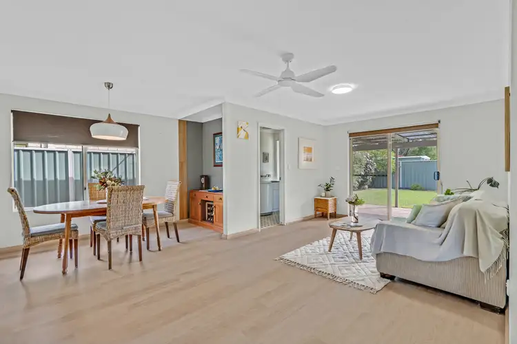 Second view of Homely house listing, 2/11 Lorikeet Loop, Broadwater WA 6280
