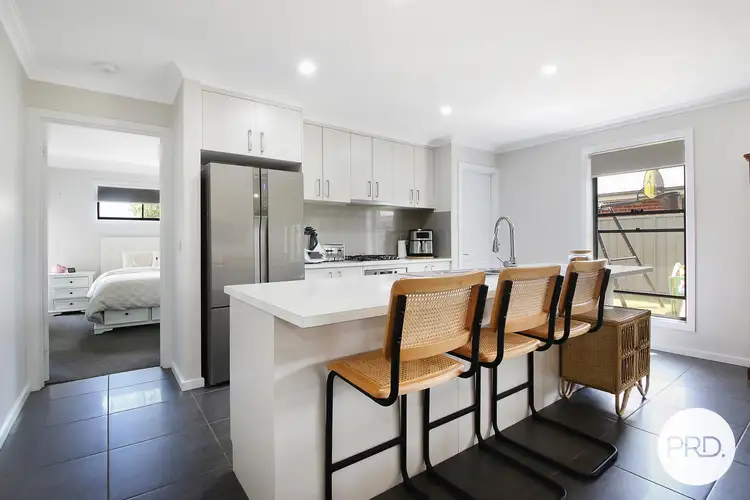 102 Ava Avenue, Thurgoona NSW 2640