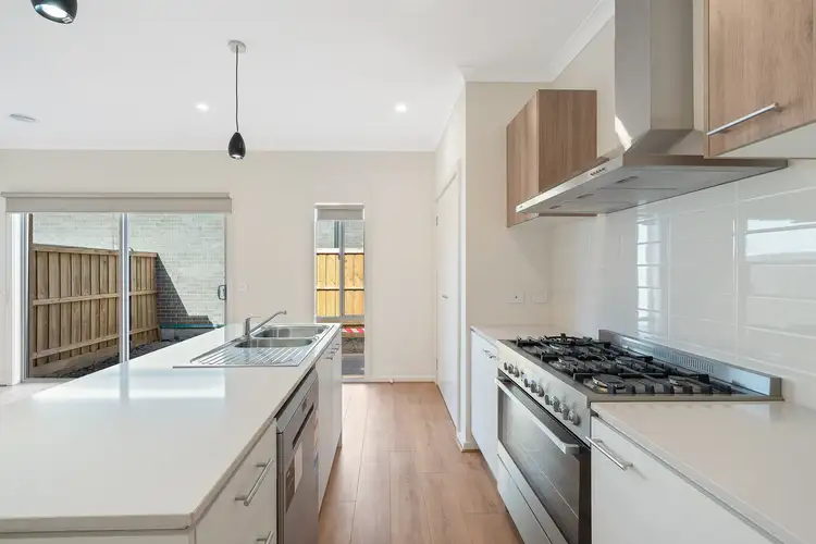 183 Riverwood Drive, Junction Village VIC 3977