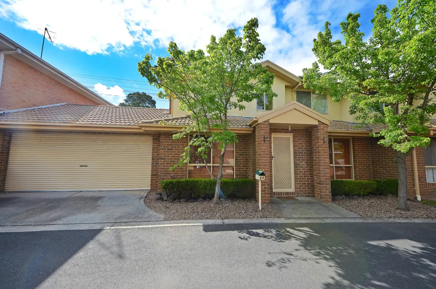 Main view of Homely house listing, 27 Gateway Close, Chadstone VIC 3148