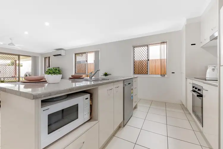 Seventh view of Homely house listing, 8 Roseleaf Crescent, Palmview QLD 4553