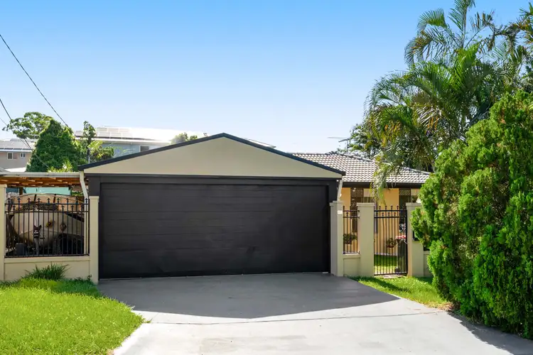 37 Thorne Street, Carina QLD 4152