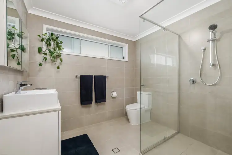 Fifth view of Homely house listing, 10 Sunshine Drive, Point Clare NSW 2250