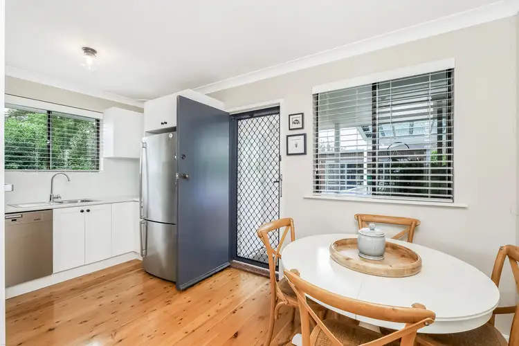 Sixth view of Homely house listing, 10 Sunshine Drive, Point Clare NSW 2250