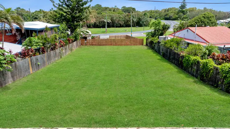 3 Hawk Street, Slade Point QLD 4740