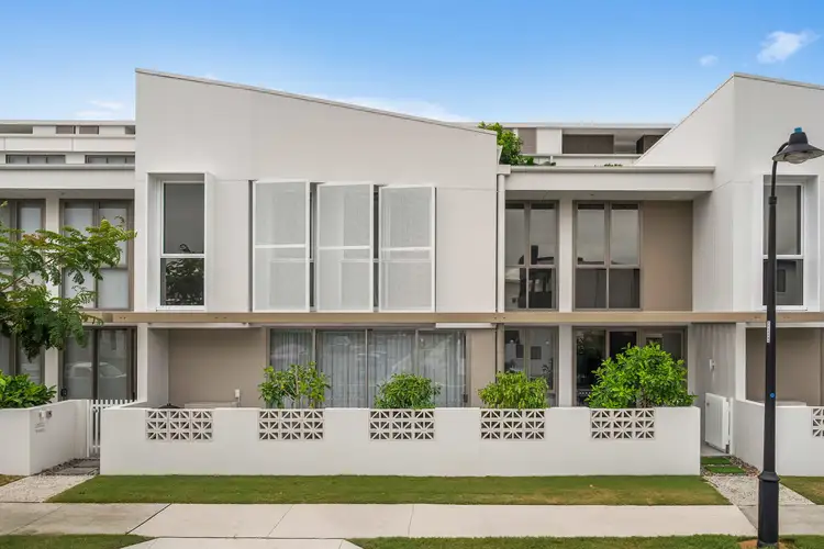3/11 Aqua Street, Newport QLD 4020
