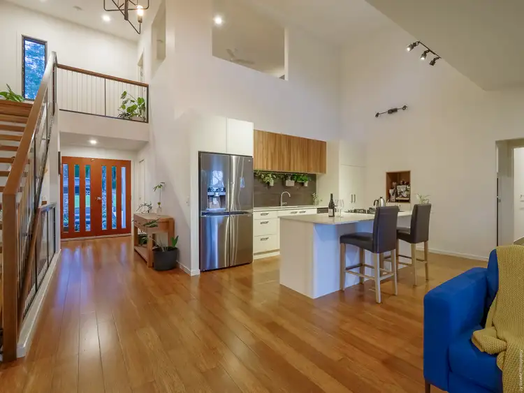 Second view of Homely house listing, 364 Torquay Terrace, Torquay QLD 4655