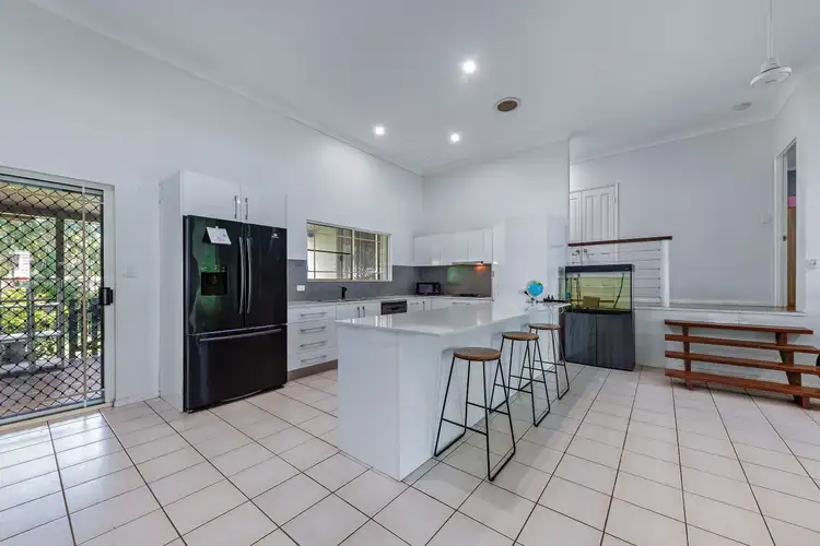 8 Stormvogel Drive, Mandalay QLD 4802