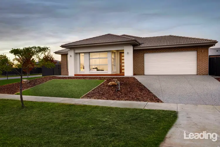 64 Metcalfe Drive, Romsey VIC 3434