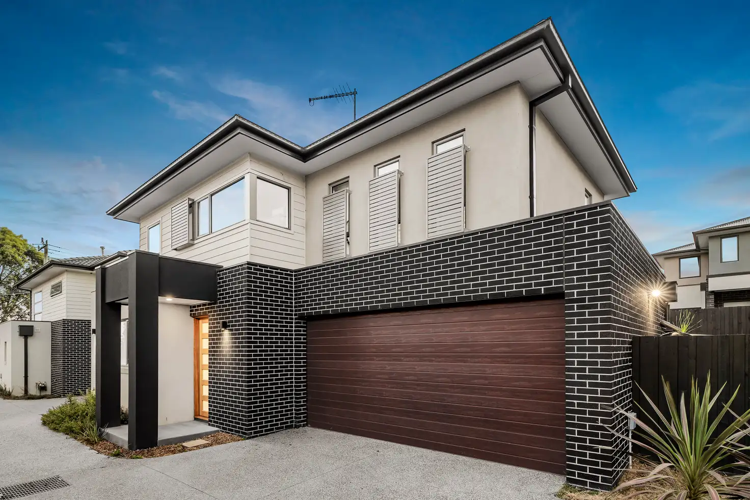 Main view of Homely townhouse listing, 2/4 Edward Street, Macleod VIC 3085