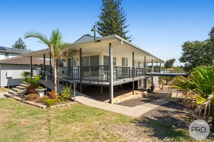 2 Robinson Street, Anna Bay NSW 2316