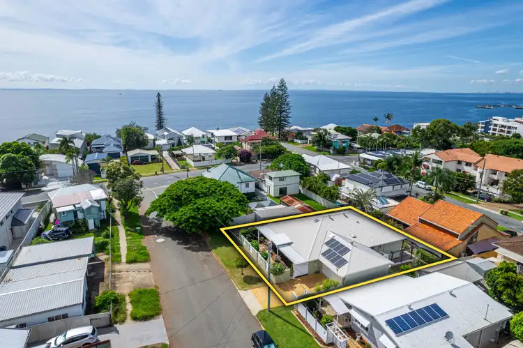 1 Baldwin Street, Redcliffe QLD 4020