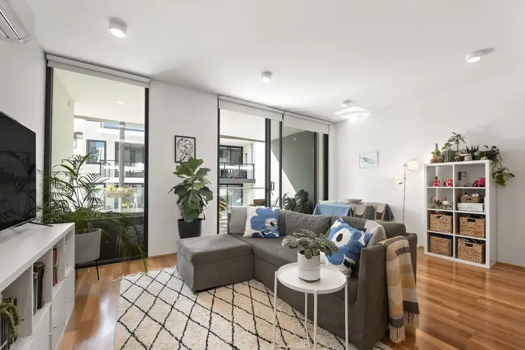 Main view of Homely unit listing, 13/6 Brunswick Street, North Coogee WA 6163