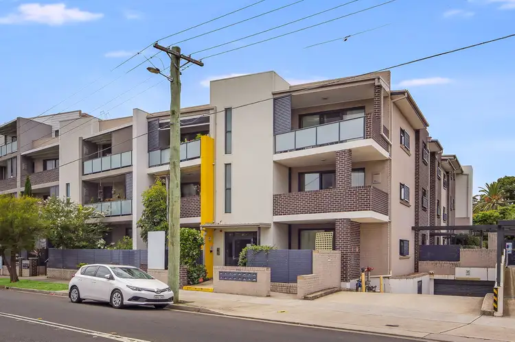 Main view of Homely unit listing, 8/284 Railway Terrace, Guildford NSW 2161